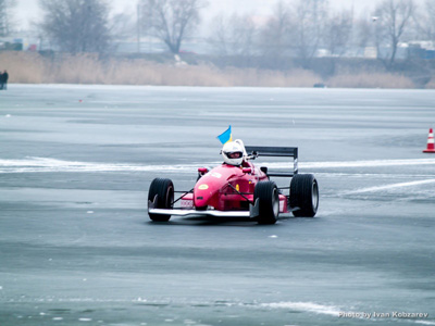 В Києві встановлено нові національні рекорди швидкості на льоду