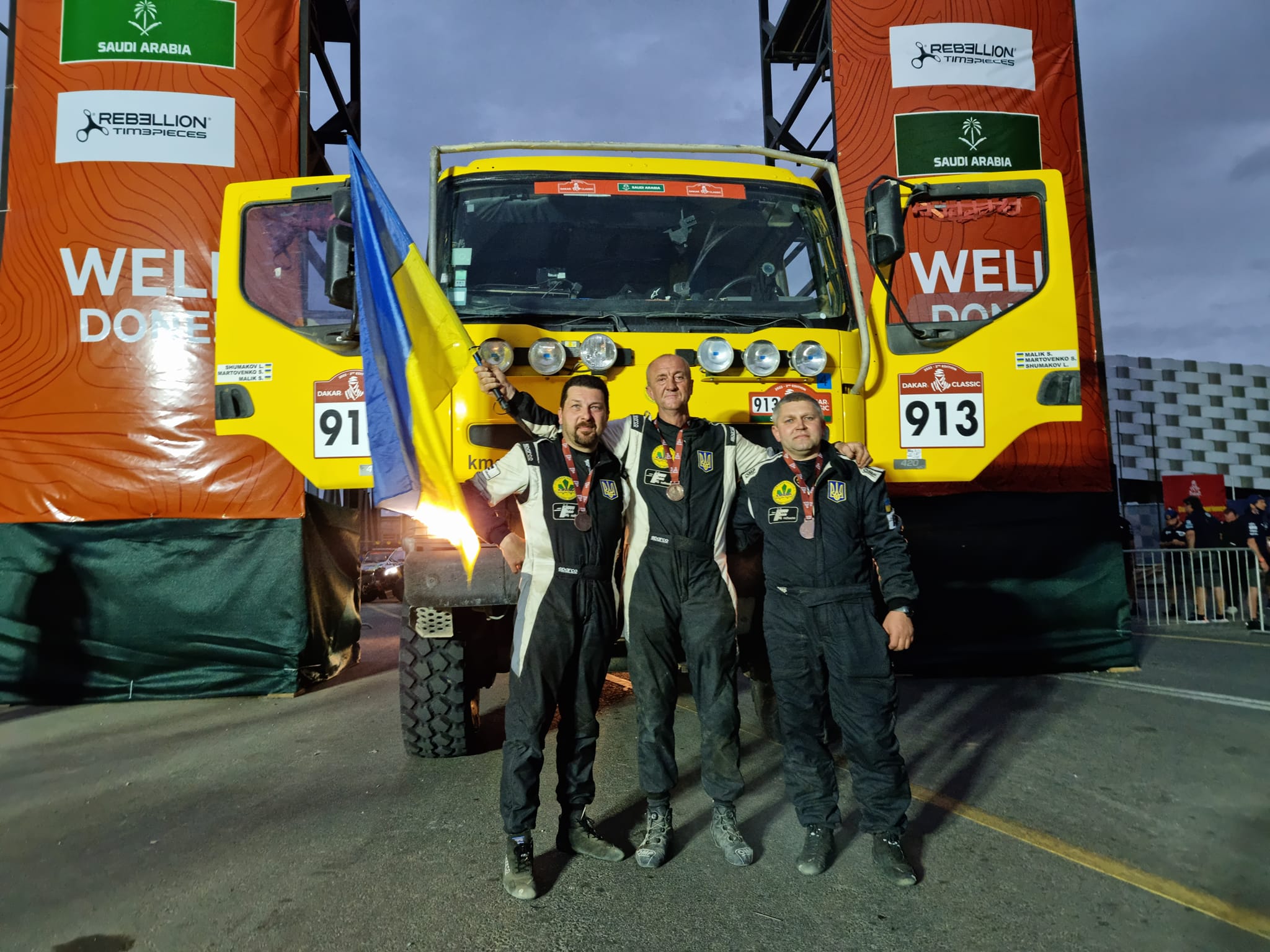 Команда КМАМК фінішувала у легендарному ралі-рейді Dakar 2022