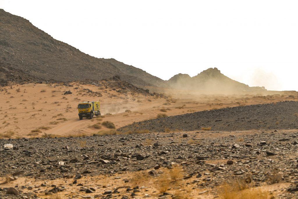 Команда КМАМК на Dakar 2022
