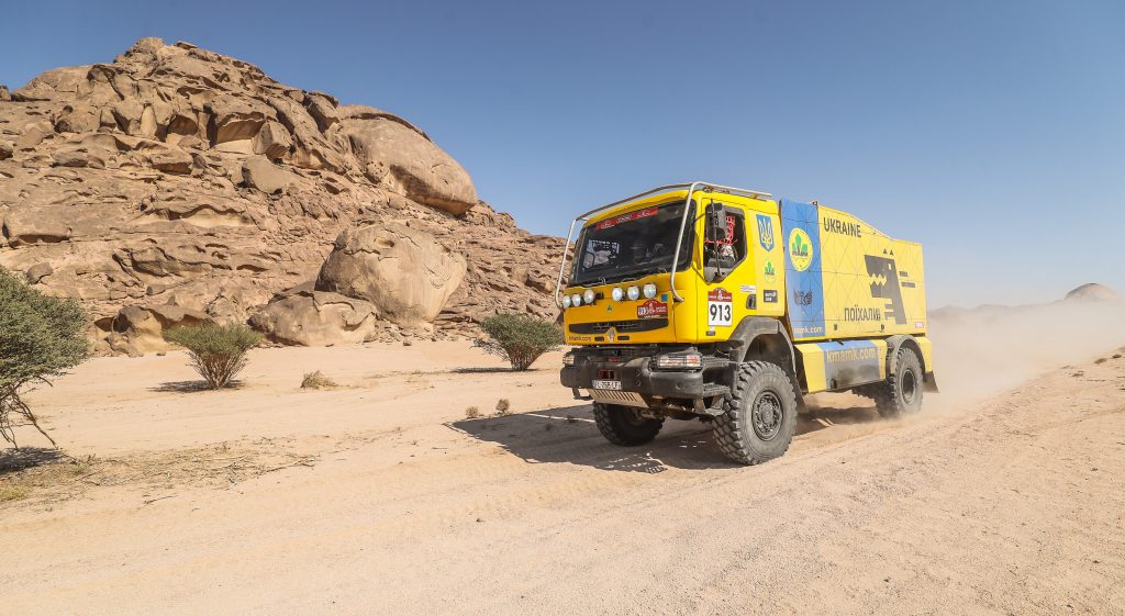 Команда КМАМК на Dakar 2022