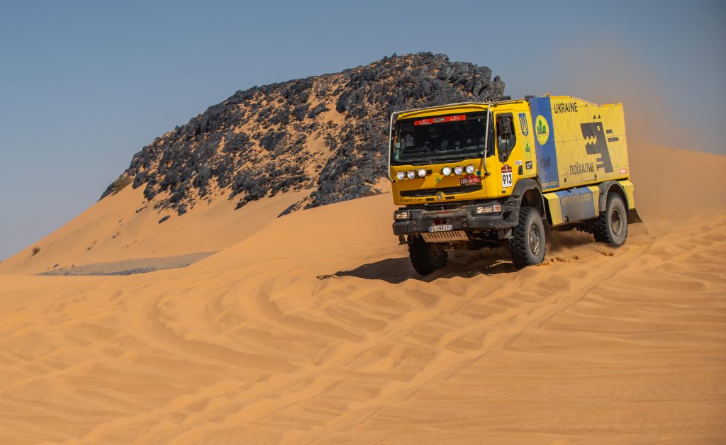 Команда КМАМК на Dakar 2022