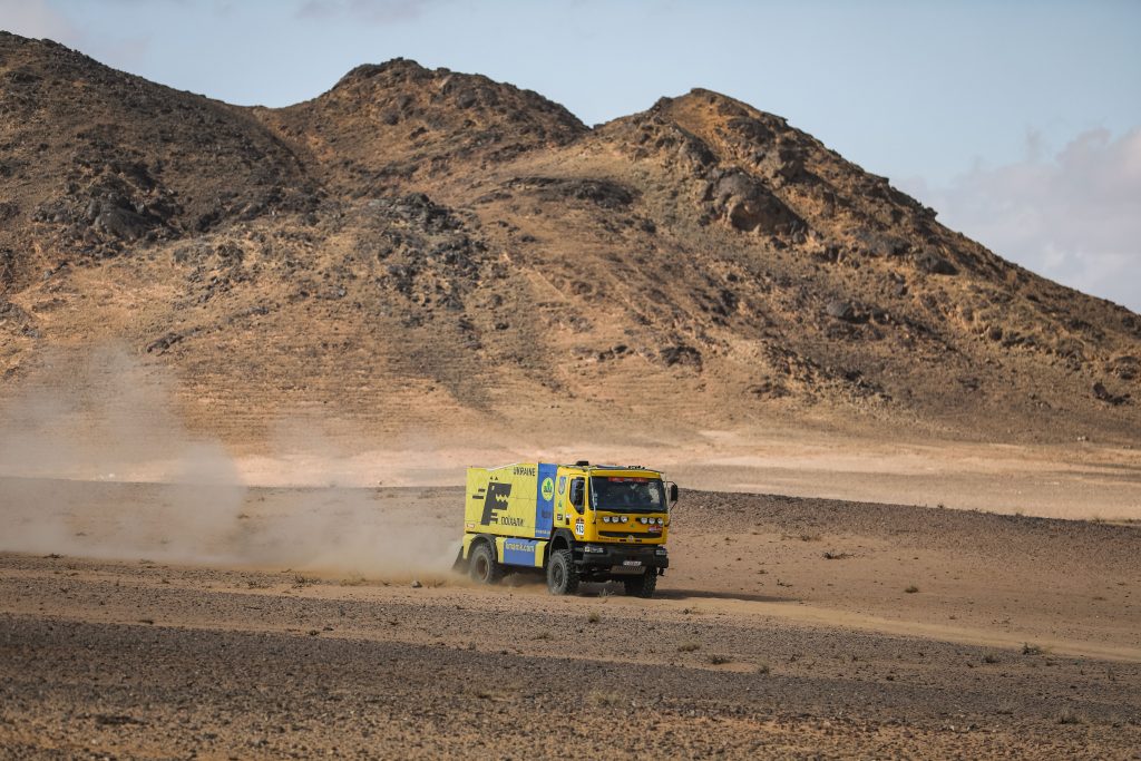 Команда КМАМК на Dakar 2022
