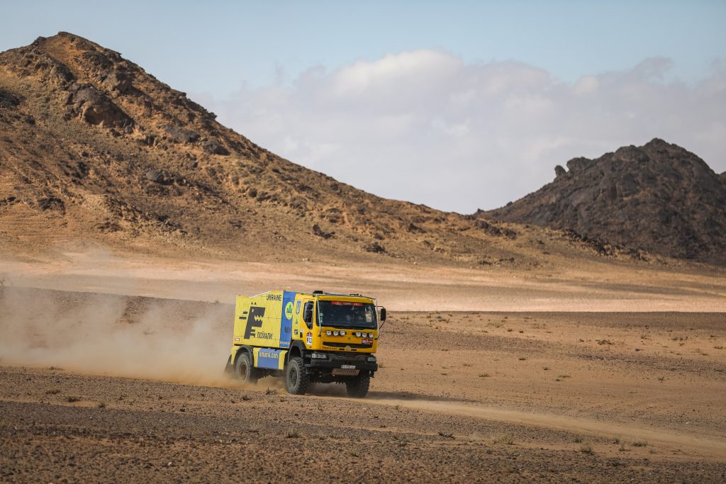 Команда КМАМК на Dakar 2022