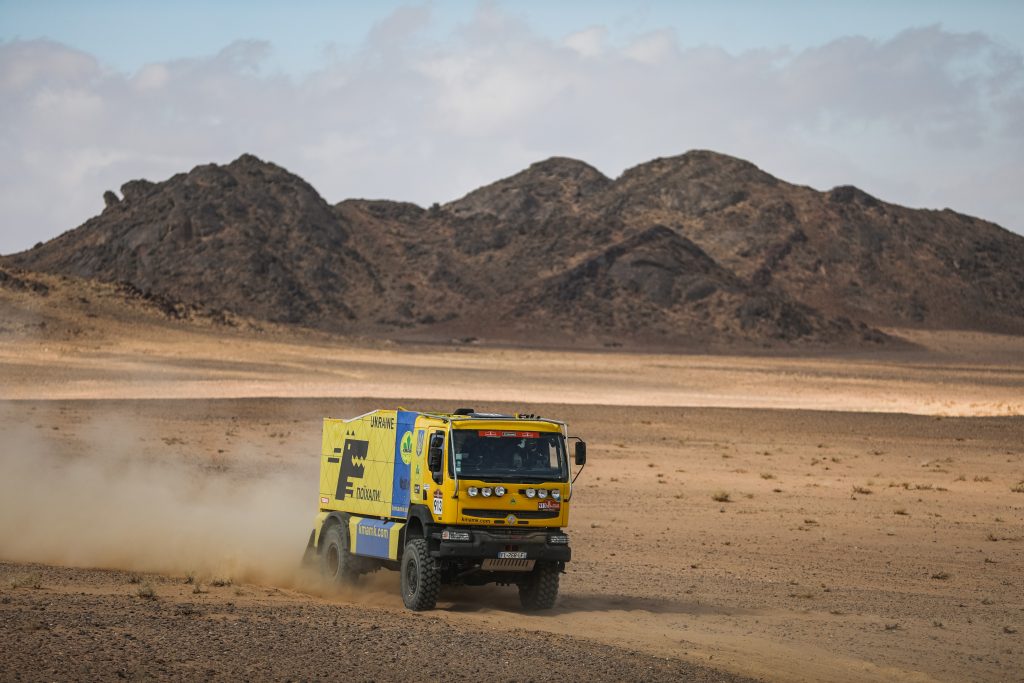Команда КМАМК на Dakar 2022