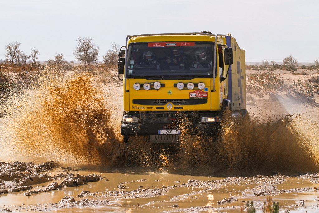 Команда КМАМК на Dakar 2022