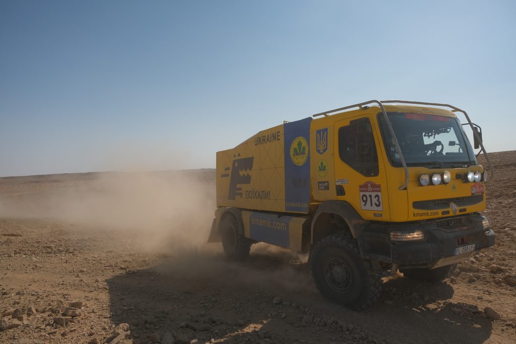 Команда КМАМК на Dakar 2022