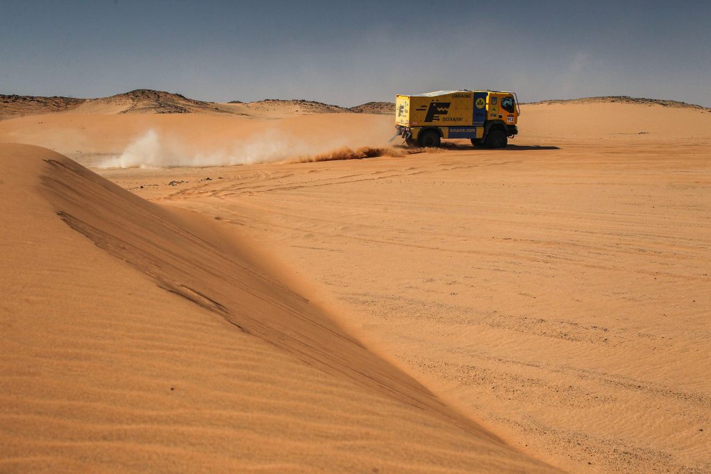 Команда КМАМК на Dakar 2022
