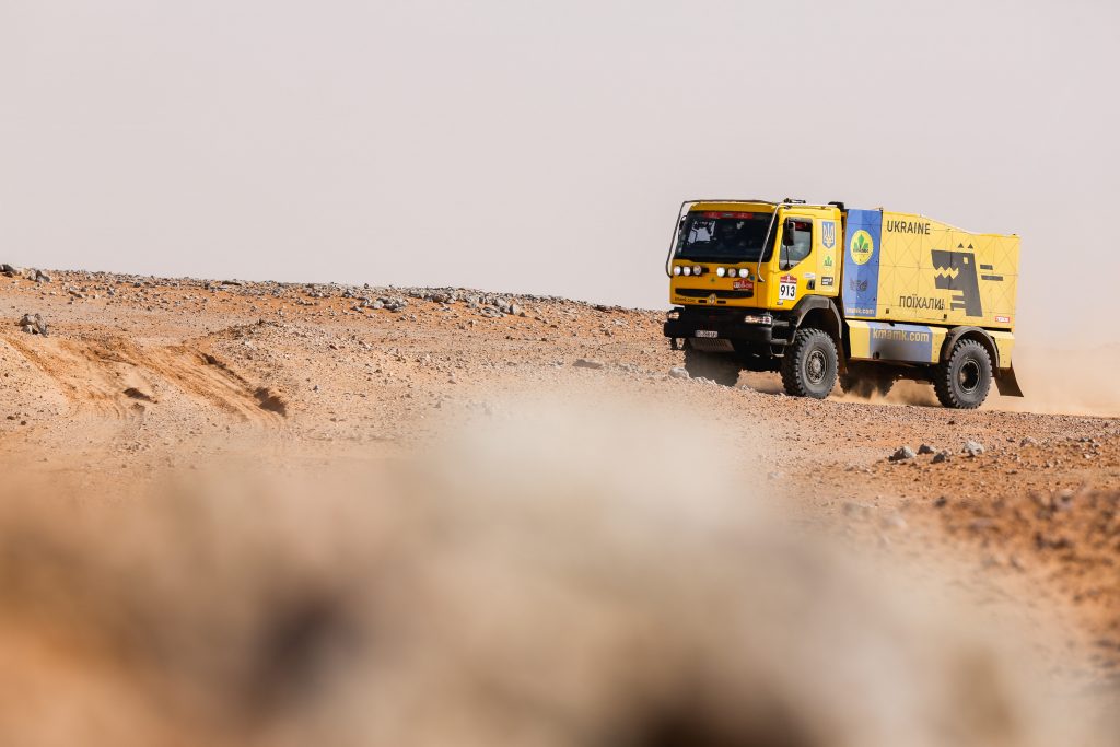 Команда КМАМК на Dakar 2022