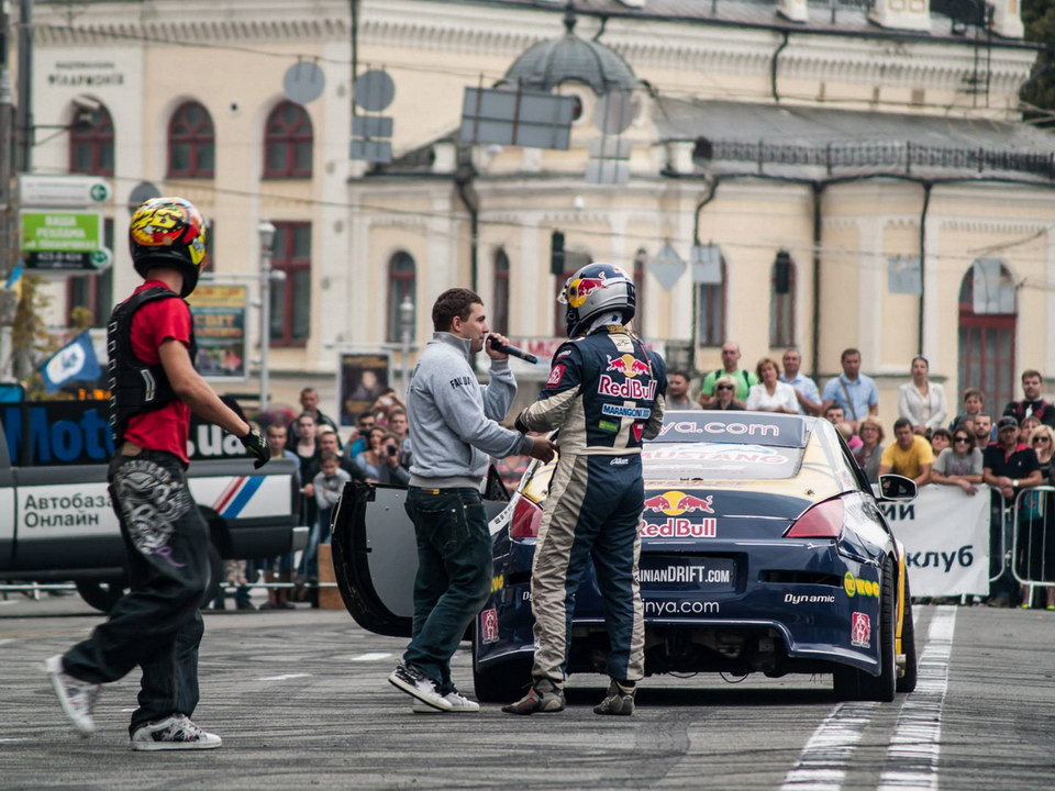 Автоспортивне свято у Києві на День Незалежності 24 серпня 2013 року - КМАМК