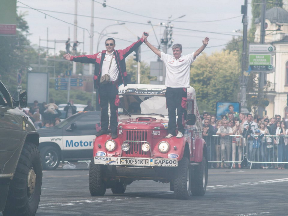 Автоспортивне свято у Києві на День Незалежності 24 серпня 2013 року - КМАМК